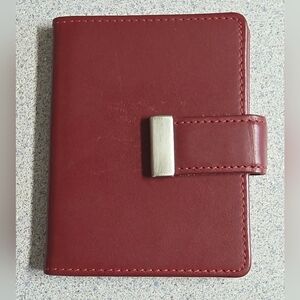 The Sharper Image Burgundy Leather Bifold Travel Photo Holder